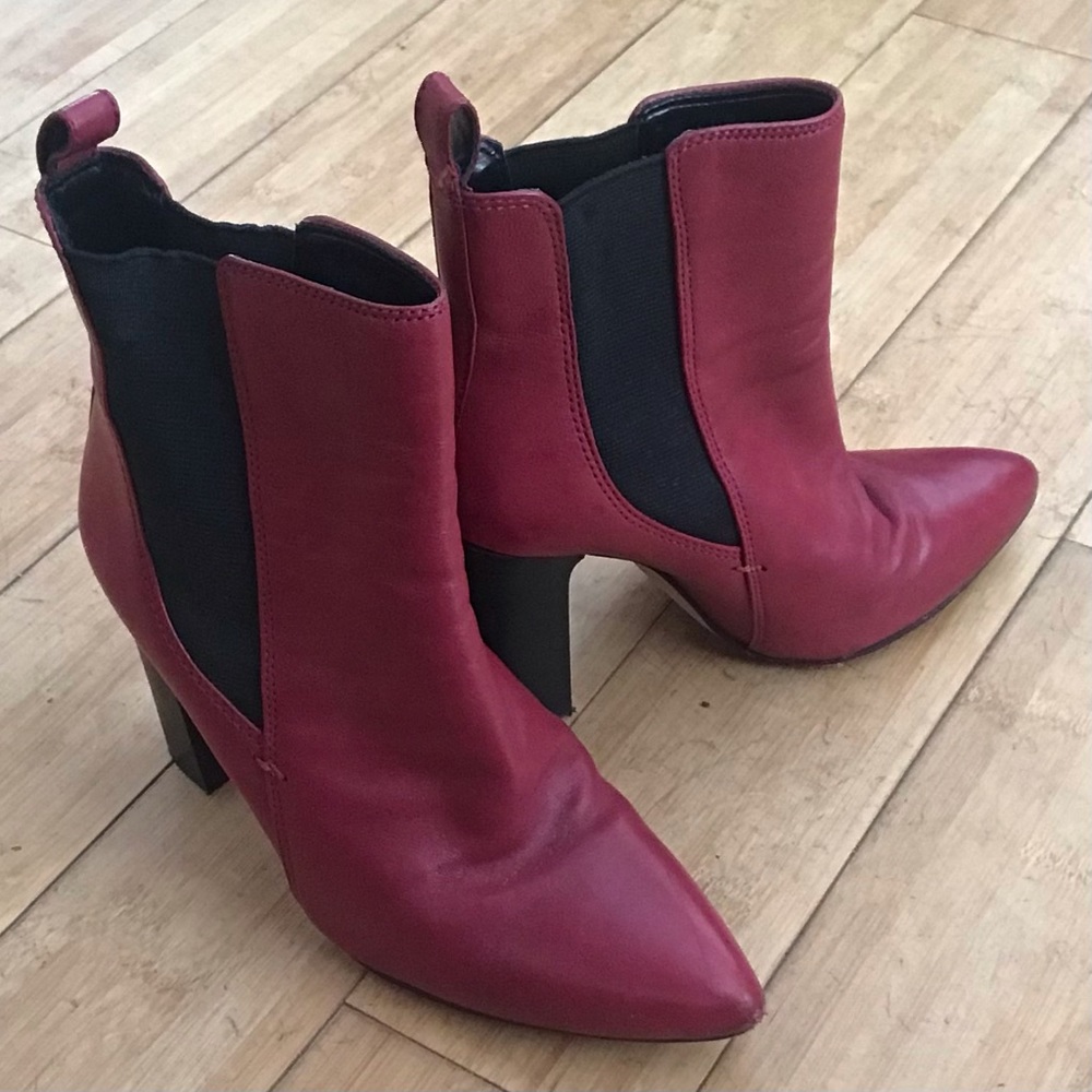 BURGUNDY SoftFlexiLeather ChicSalsaBoots, Heels - Picture 3 of 6